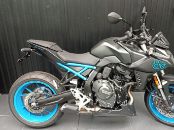 SUZUKI GSX-8S bridable A2