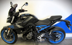 SUZUKI GSX-8S