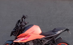 KTM 990 DUKE