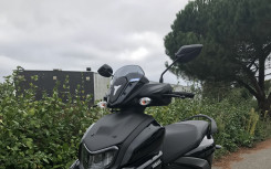 YAMAHA RayZR 125