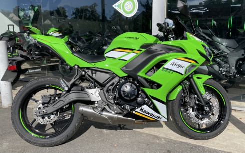 KAWASAKI NINJA 650