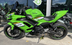 KAWASAKI NINJA 650