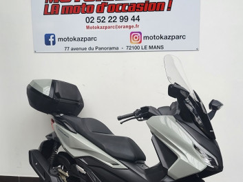 HONDA NSS FORZA 125 TOP BOX REVISEE ET GARANTIE CONSTRUCTEUR