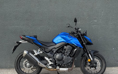 HONDA CB 750 HORNET