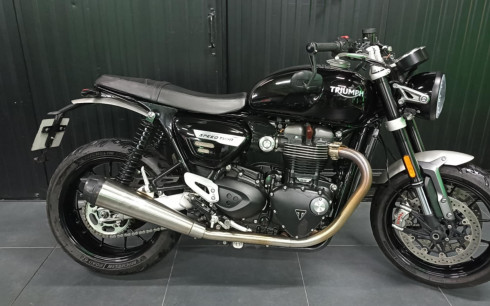 TRIUMPH SPEED TWIN 1200