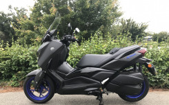 YAMAHA XMAX 300
