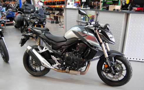 HONDA CB 750 HORNET