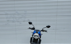 SUZUKI SV 650 A2 2EME MAIN 