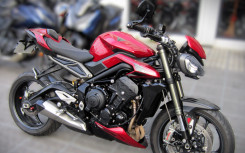 TRIUMPH STREET TRIPLE 765 RS ABS 