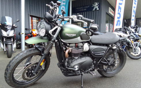 TRIUMPH STREET SCRAMBLER 900 a2