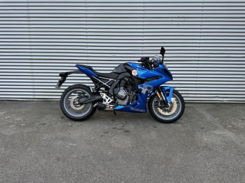 SUZUKI GSX-8R A2 1ERE MAIN 
