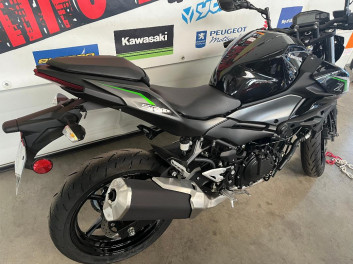 KAWASAKI Z 500