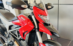 DUCATI HYPERSTRADA 821 ETAT NEUF - BRIDABLE EN A2