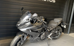 SUZUKI GSX-8R