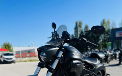 HYOSUNG GV 125 R GLOSSY BLACK