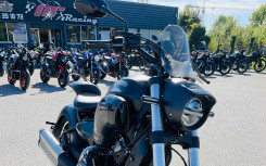 HYOSUNG GV 125 R GLOSSY BLACK