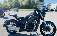 HYOSUNG GV 125 R GLOSSY BLACK