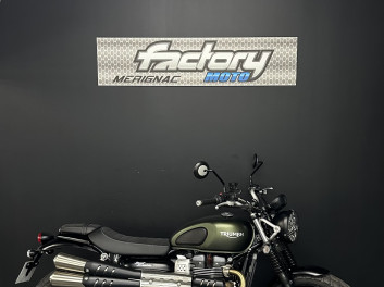 TRIUMPH STREET SCRAMBLER  900