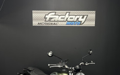 TRIUMPH STREET SCRAMBLER  900