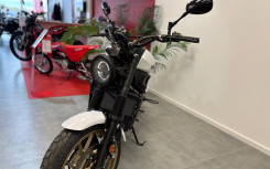 YAMAHA XSR 700 LEGACY