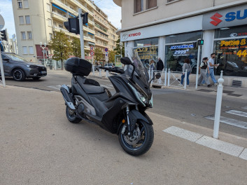 KYMCO AK 550