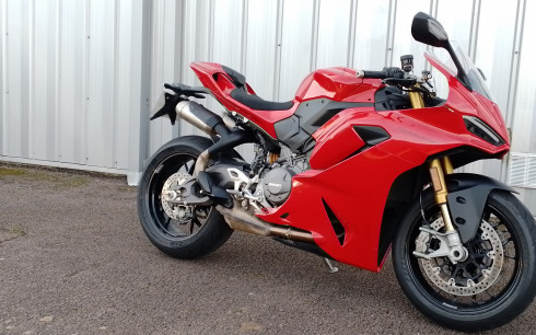 DUCATI PANIGALE V2 S 2025