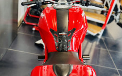 DUCATI MONSTER 696+ A2 POSSIBLE