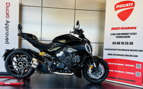DUCATI DIAVEL V4