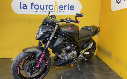 SUZUKI GLADIUS 650 ABS / GLADIUS 650 / SV 650 GLADIUS