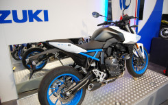 SUZUKI GSX-8S A2