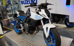 SUZUKI GSX-8S A2