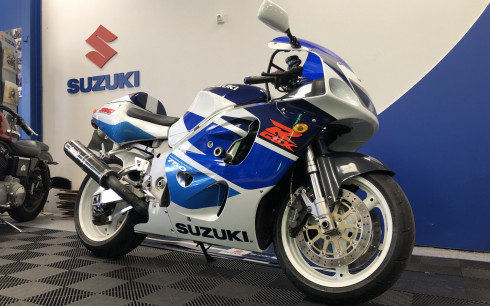 SUZUKI GSX-R 750