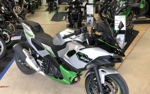 KAWASAKI Ninja 7 Hybrid